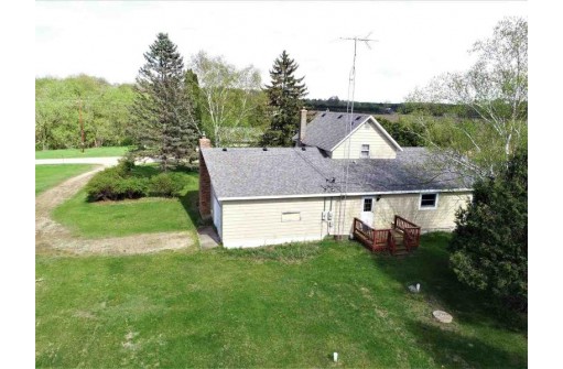 3325 3rd Ave, Oxford, WI 53952
