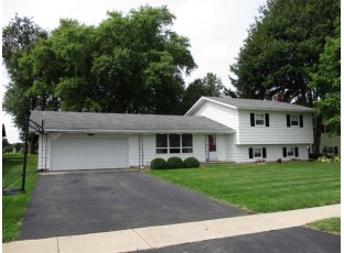324 S Cleveland Ave DeForest, WI 53532-0000