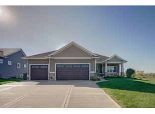 6593 Wolf Hollow Rd Windsor, WI 53598