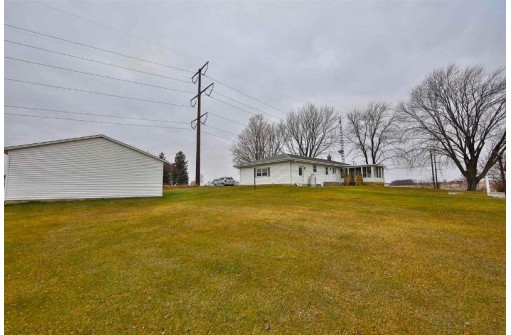 498 N Willowdale Rd, Janesville, WI 53548