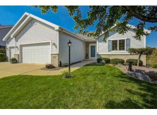 3043 Rosecommon Terr Fitchburg, WI 53711
