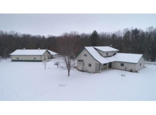 1647 Cottonville Ave Arkdale, WI 54613