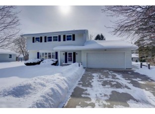 717 Russell St DeForest, WI 53532