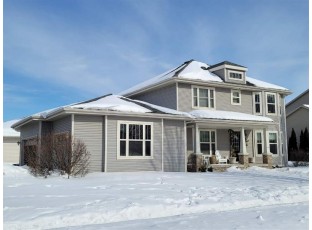 611 Pleasant Valley Pky Waunakee, WI 53597