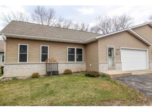 1013 Edgewater Rd D Fort Atkinson, WI 53538-1901