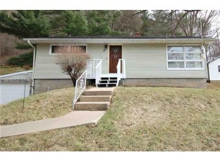 725 Valley View Dr Richland Center, WI 53581