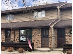 1507 Holly Dr Janesville, WI 53546-1479