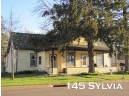 145 Sylvia St, Platteville, WI 53818