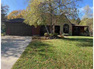 5106 Valley Dr McFarland, WI 53558