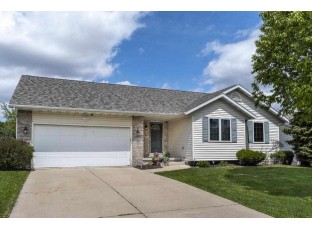 1029 S Perry Pky Oregon, WI 53575