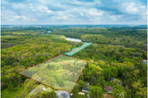 6.86 ACRES W Brown Deer Ln