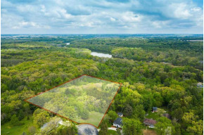 3.47 ACRES W Brown Deer Ln