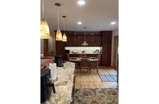 3015 Marvin Ct, Cross Plains, WI 53528