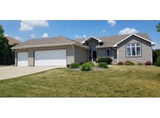 3766 Red Stone Dr Janesville, WI 53548