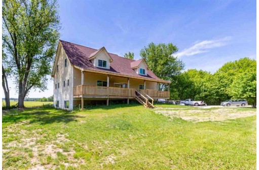 W9649 Rw Townline Rd, Whitewater, WI 53190