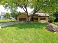 5806 Forest View Ct