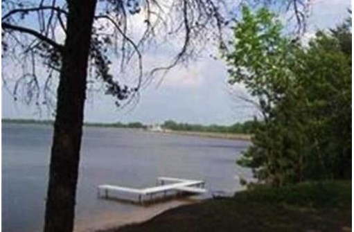 W3978 Boaters Dream Dr, Mauston, WI 53948