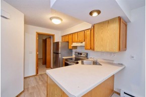 530 E Hiawatha Dr 203