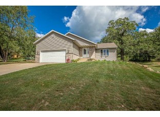 10872 Blue Mountain Ave Blue Mounds, WI 53517