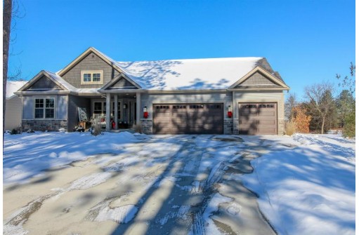 N4044 Majestic Cir, Cambridge, WI 53523-9799