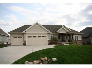 2112 Peaceful Valley Pky Waunakee, WI 53597