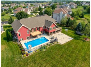 704 Stoney Hill Ln Cottage Grove, WI 53527