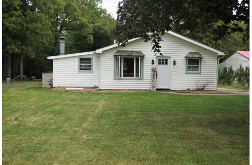 2909 S County Road D, Janesville, WI 53548-9226