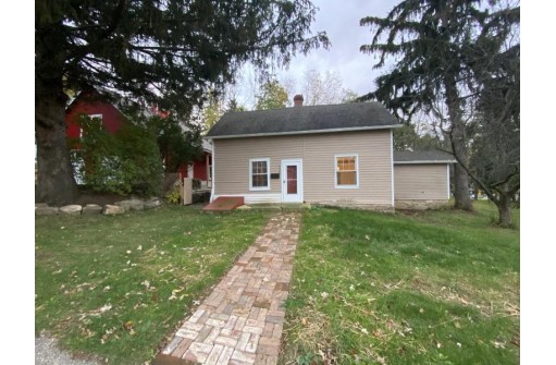 730 Church St, Mineral Point, WI 53565