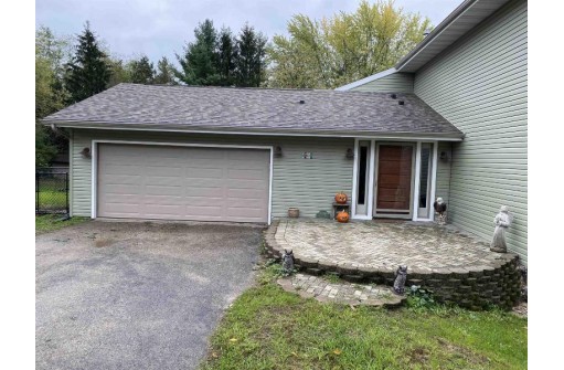 W7649 Hackett Rd, Whitewater, WI 53190