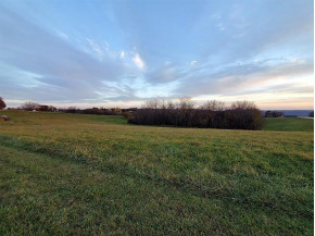 3.31 ACRES Grand View Dr