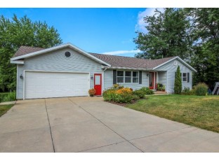 38 Water St Cambridge, WI 53523