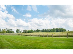 30 AC Knollwood Dr Oregon, WI 53575