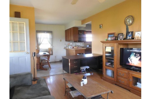 W10408 County Road Pp, Elroy, WI 53929-9722