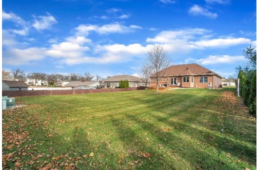 855 Tower Hill Dr, Milton, WI 53563