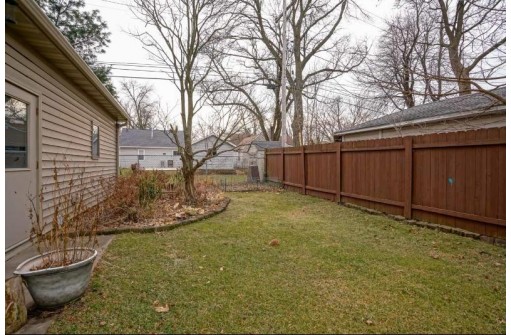 4251 Beverly Rd, Madison, WI 53711