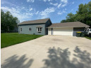 110 Pine St, La Valle, WI 53941