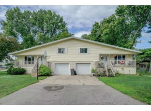 7825-7827 Clinton Rd Morrisonville, WI 53532