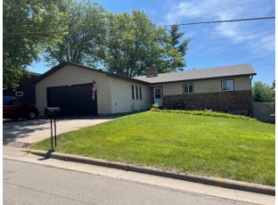 1007 Barnard St Highland, WI 53543