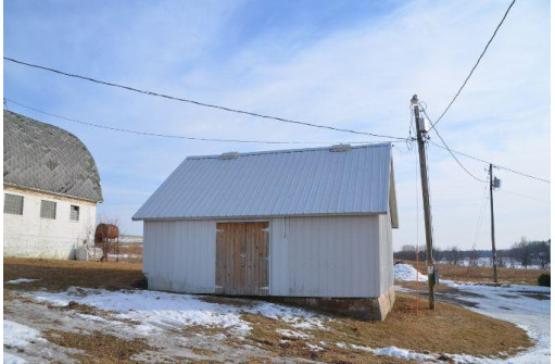 1142 Fritz Rd, Verona, WI 53593