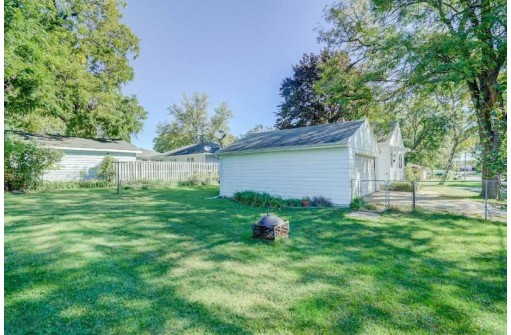 802 Jacobson Ave, Madison, WI 53714