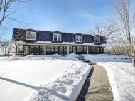 1049 Saddle Ridge