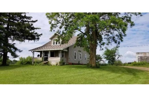 31157 Coyote Ln, Wauzeka, WI 53826