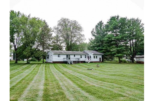 7062 Frenchtown Rd, Belleville, WI 53508