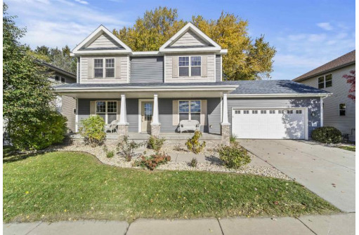 8802 White Coral Way, Middleton, WI 53562