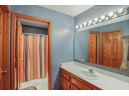 1305 N Thompson Dr, Madison, WI 53704