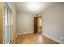 1525 Troy Dr, Madison, WI 53704