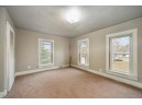 1525 Troy Dr, Madison, WI 53704