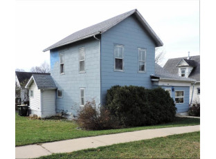 379 E Court St Richland Center, WI 53581