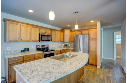 1835 Morning Mist Way, Madison, WI 53718