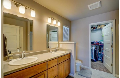 1835 Morning Mist Way, Madison, WI 53718